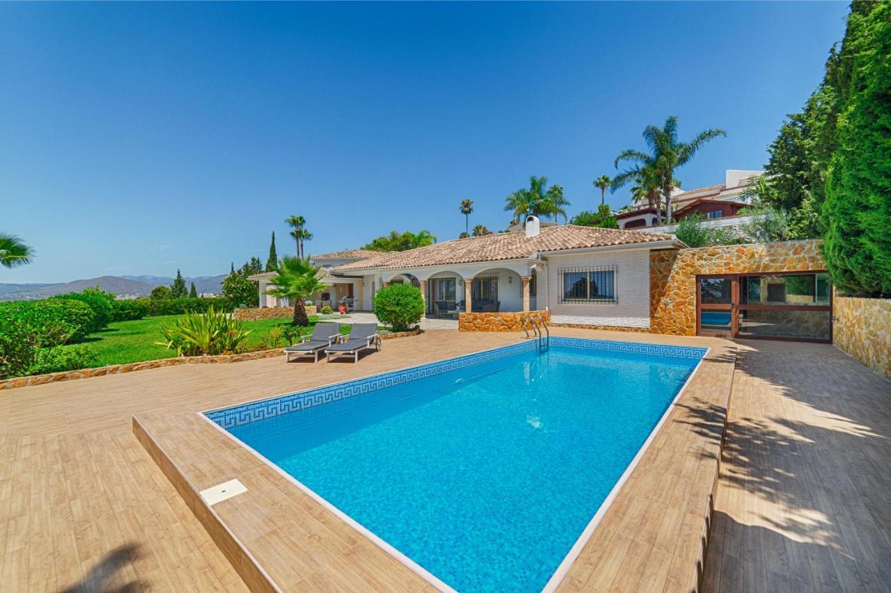 Villa Mimosa Sleeps 8 With Heated Pool Santa Fe de los Boliches Eksteriør billede